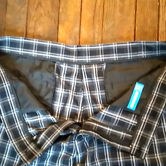 PGA Tour Black/Gray Plaid Shorts. Size 40 NWOT - Picture 3 of 5